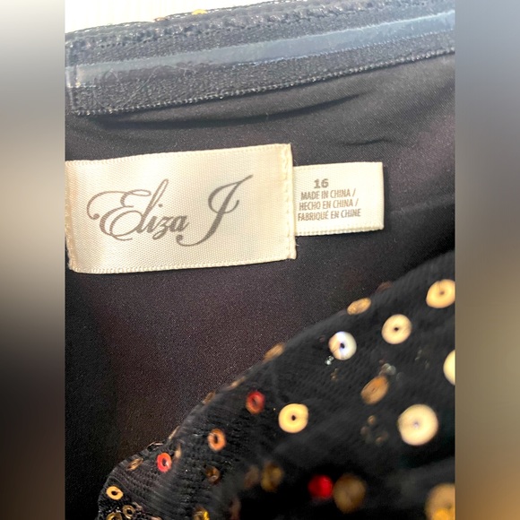 Eliza J Black and Gold Strapless Dress - Picture 3 of 4